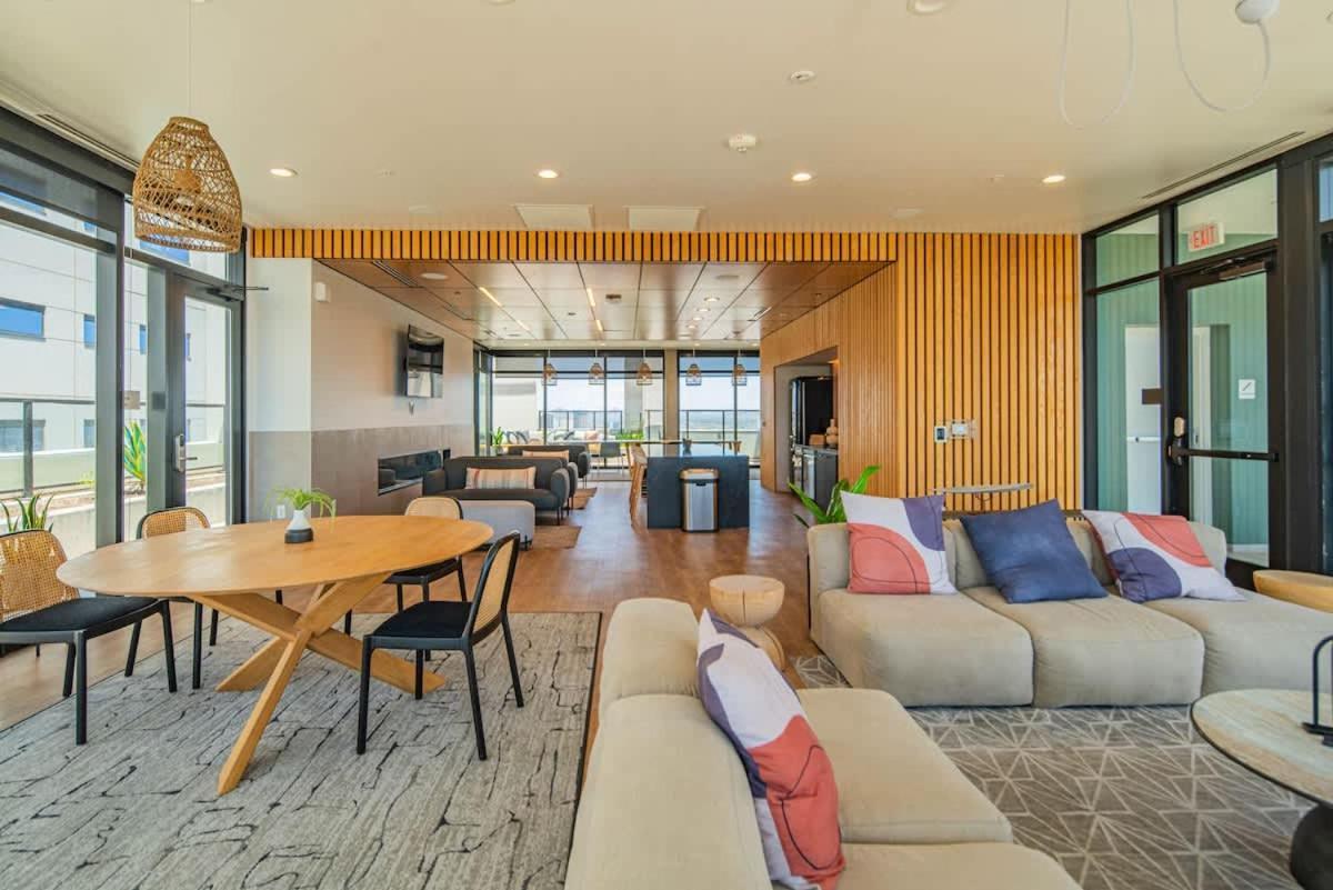 Detailed 2Bd, Highrise Dt, Pool, Gym, Parking, Sleeps 8 Apartman Phoenix Kültér fotó