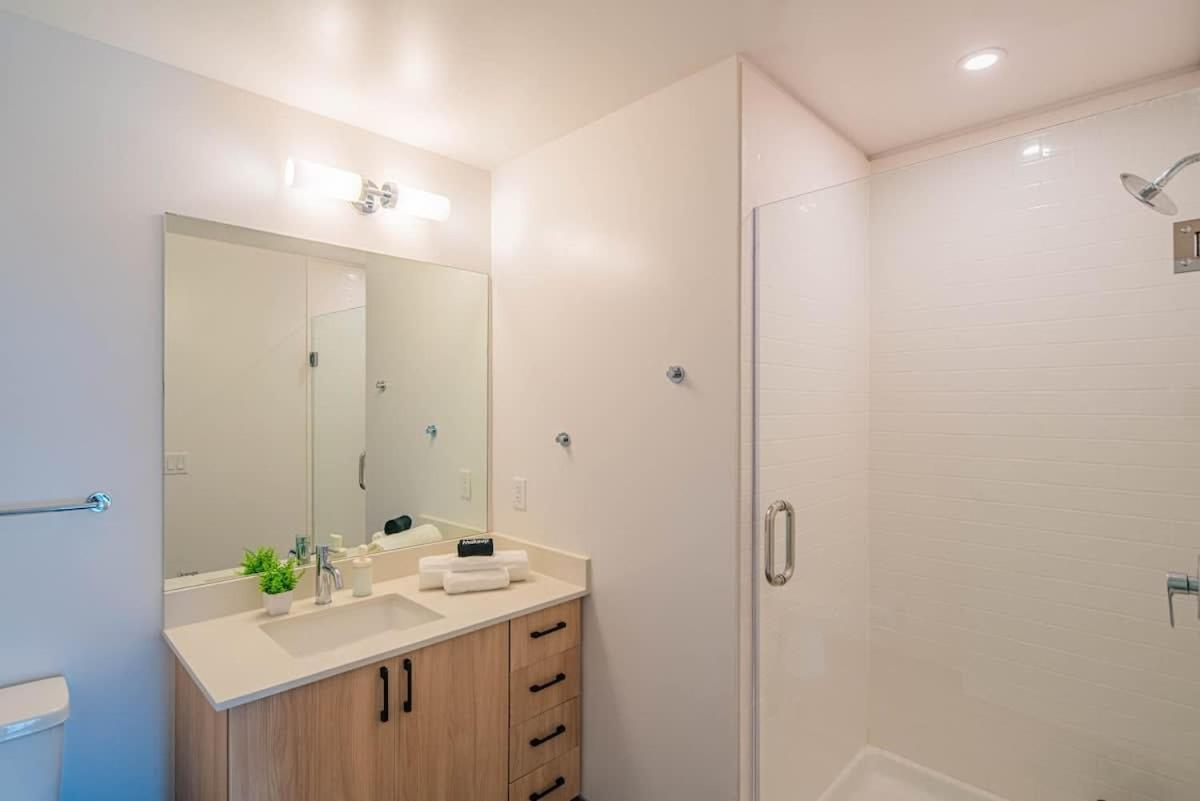 Detailed 2Bd, Highrise Dt, Pool, Gym, Parking, Sleeps 8 Apartman Phoenix Kültér fotó