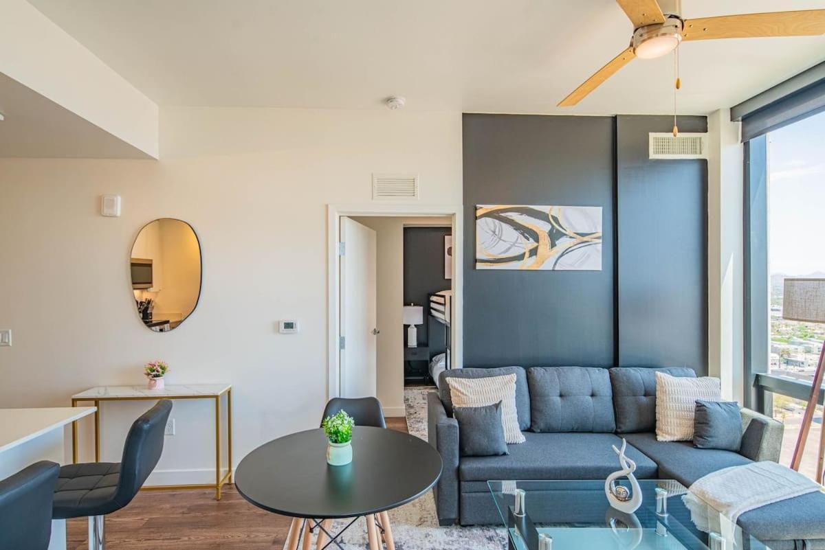 Detailed 2Bd, Highrise Dt, Pool, Gym, Parking, Sleeps 8 Apartman Phoenix Kültér fotó